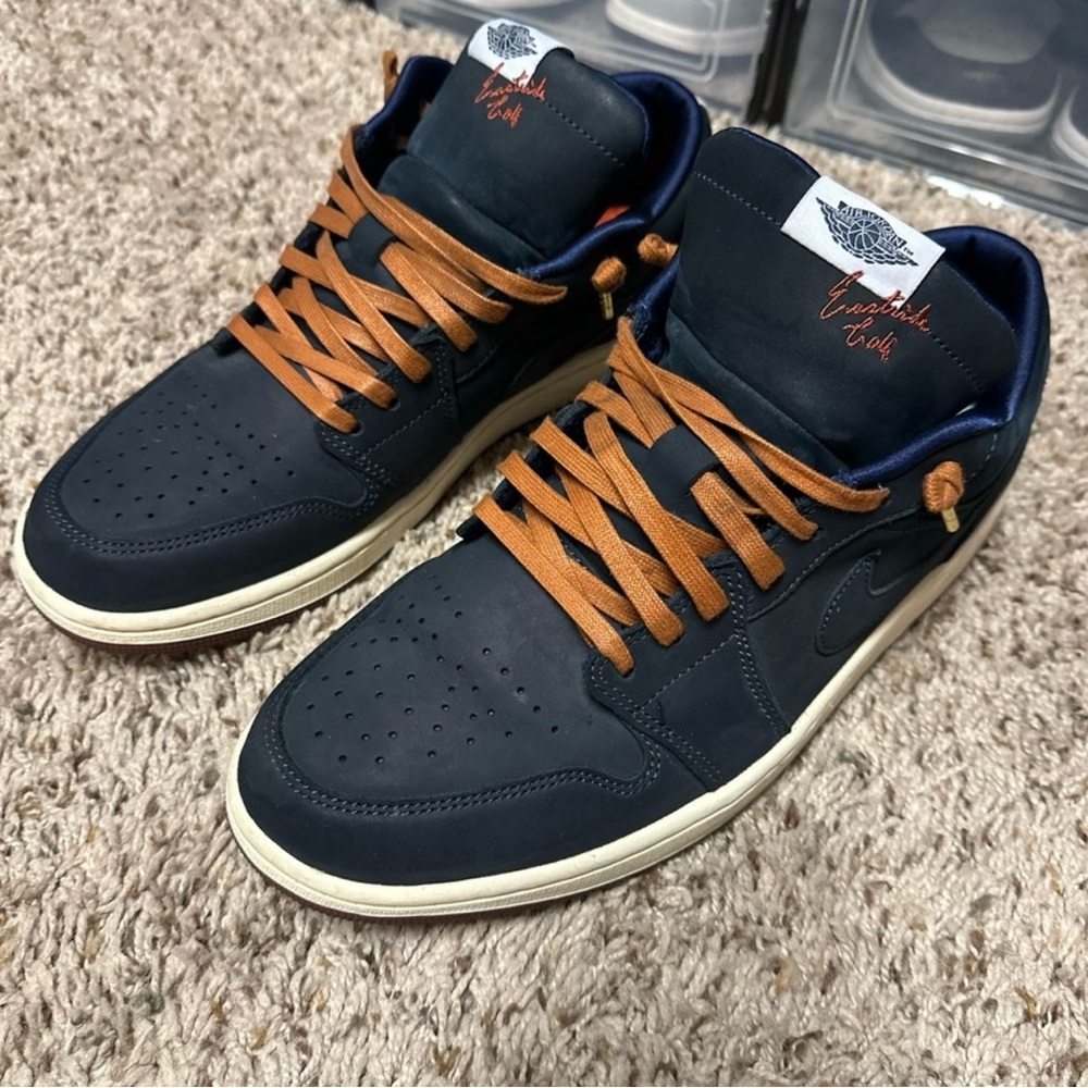 Jordan Navy eastsiders golf